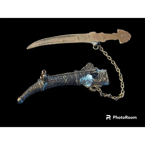Black Gold Vintage Sword Sheath Lapel Pin Badge Collar Brooch SF Damascene 3in